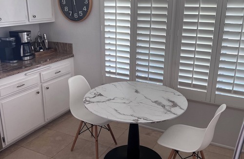 La Quinta Condo | Book Your Summer Escape: Guest Rated 10/10, Pet Friendly!