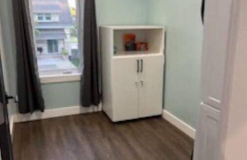 Kingsville Apartment | Unforgettable Gem on Prospect with Family-Friendly Amenities
