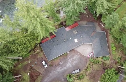 Battle Ground House | Gem River House: Guest Rated 9.8 with Oceanfront Bliss
