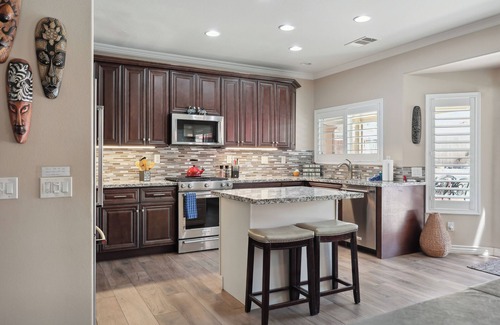 Desert Hot Springs House | Relaxing Desert Hot Springs Home with Pool & Golf Access