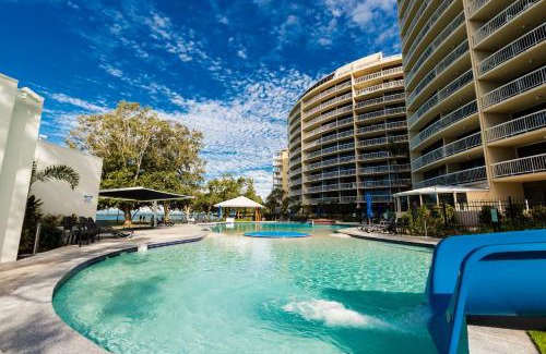 Golden Beach Resort | Gemini Resort: Oceanfront Getaway with Pool & Hot Tub