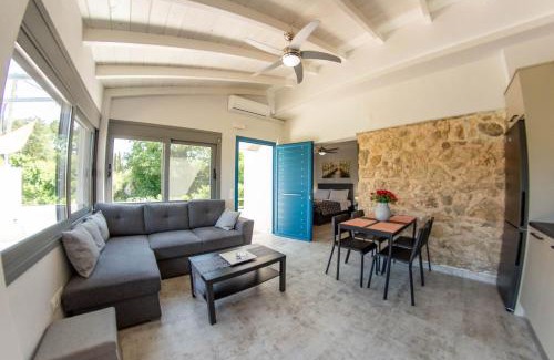Kanoni Apartment | Family-Friendly Gems Apartments with Guest Rating of 9/10