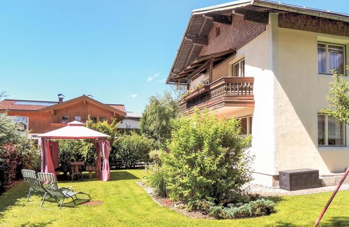 Kleinarl House | Cozy Country Cottage with Spa and Breakfast Included