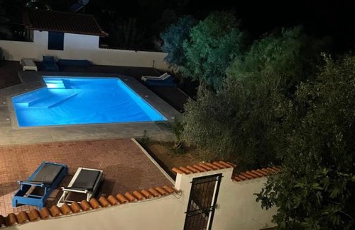 Katakali House | Relaxing Holiday Home with Pool on the Peloponnesian Coast