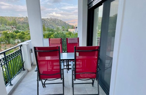 Katakali House | Relaxing Holiday Home with Pool on the Peloponnesian Coast