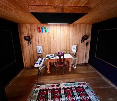Maierhofen Apartment | Cozy Allgäu Retreat: Family-Friendly Stay with Great Reviews
