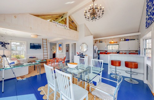 Tenants Harbor Cottage | Oceanfront Cottage with Spa & Ocean Views - Rated 9/10