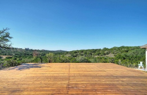 Dripping Springs Cabin | Genersoity Cabin @ 13 Acres