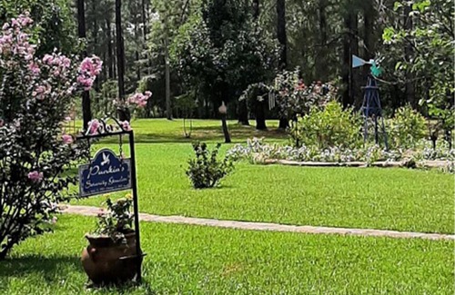 Eastman House | Welcoming Genesis House - Your Ideal Christian Retreat