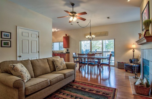 Innsbrook Condo | Oceanfront Geneva Cove Condo with Pool & Family Amenities