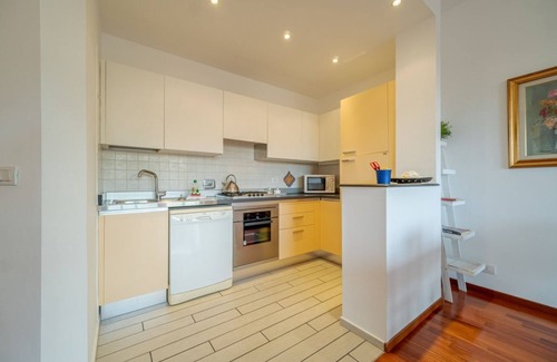 Albaro Apartment | Genoa Sturla Cozy Apartment with Parking & Breakfast Included
