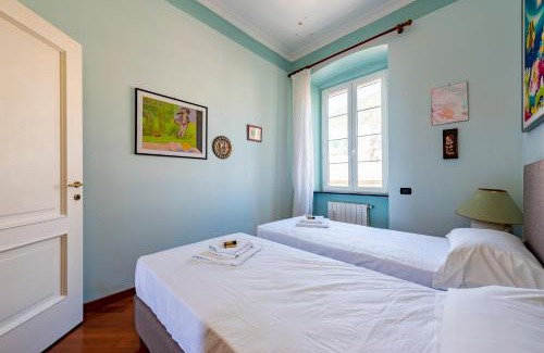 Nervi Apartment | Beautiful Genova Nervi Sea Front - Family Friendly Retreat