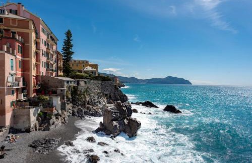 Nervi Apartment | Beautiful Genova Nervi Sea Front - Family Friendly Retreat