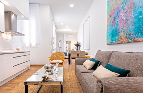 San Roque Apartment | Child-Friendly Genteel Home Recaredo: 4-Star Comfort Await