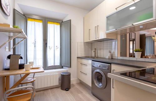 Central District Apartment | Inviting Genteel Home Varela - 4-Star Child-Friendly Retreat
