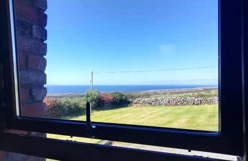 Lisdoonvarna House | Guest Rated 10/10 at Gentian Cottage with Family-Friendly Amenities