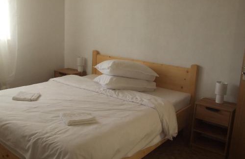 Jibert Hotel | Gentiana-Sureanu