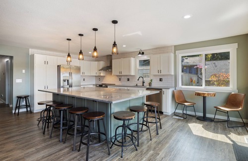 Sunrise Beach House | Serene Lakefront Getaway with SUPs and Kayaks Available