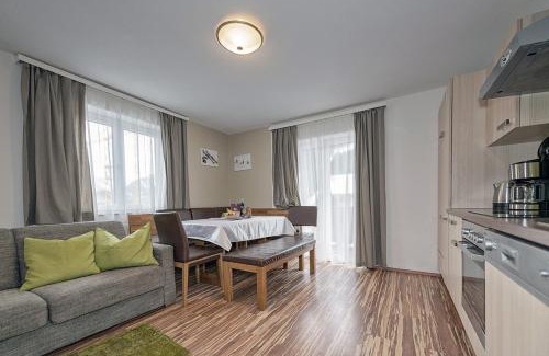 Tux Apartment | Family-Friendly Retreat at Genuss.Haus.Fankhauser