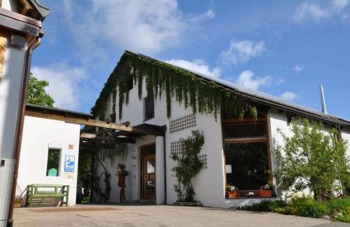 Graefenberg House | Serene GenussHof Pingold with Oceanfront Views & Breakfast
