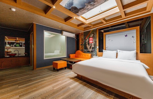 Gajo-myeon Hotel | Eco-Friendly Geochang M Self Check-in Motel: Top Rated Stay
