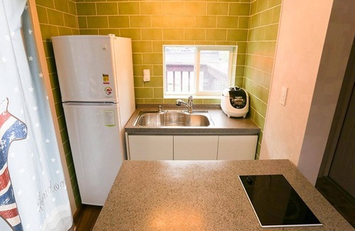 Geochang House | Eco-Friendly Geochang Siesta Pension with Family Amenities