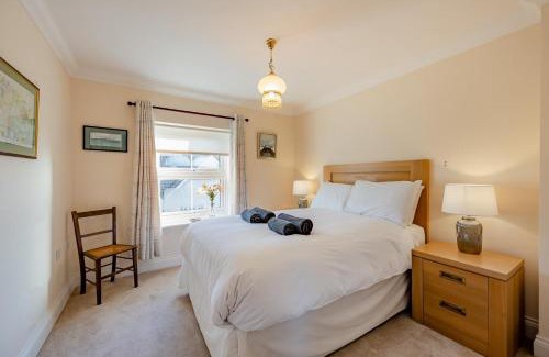 Hingham House | Geoffs Place
