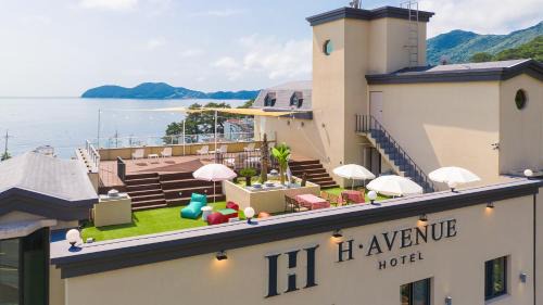 Geoje Hotel | Beachfront Geoje Mongdol H Avenue Hotel with Ocean Views