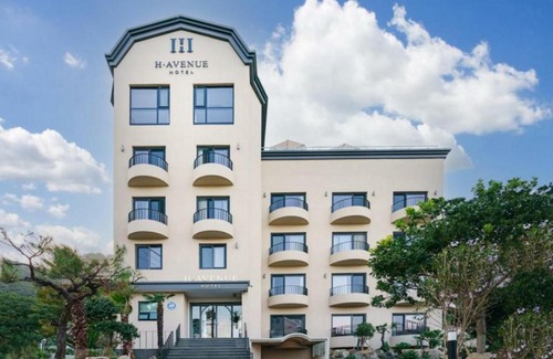 Geoje Hotel | Beachfront Geoje Mongdol H Avenue Hotel with Ocean Views