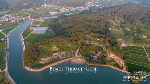 Geoje House | Family-Friendly Getaway at Geoje Osong Gwangwang Nongwon