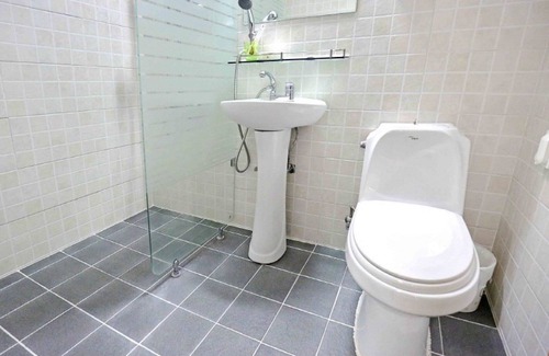 Geoje House | Eco-Friendly Getaway at Geojedo Badamaru Pension
