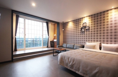 Irun-myeon Hotel | Eco-Friendly Getaway at Geojedo Branch Cell MVG