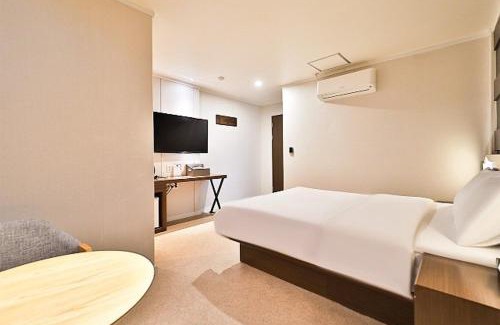 Geoje Hotel | Geojedo Jangseungpo Hotel Carara
