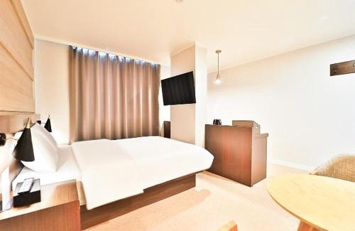 Geoje Hotel | Geojedo Jangseungpo Hotel Carara