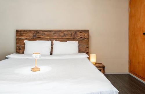 Geoje House | Top-Rated Geojedo Raonhiljo Pollvilla Pension for Families
