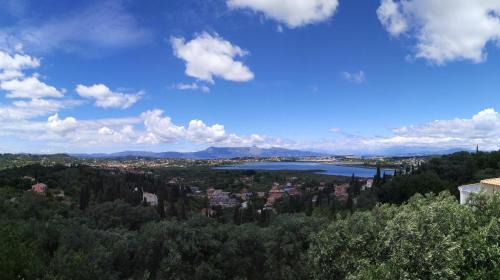 Perama Apartment | Unforgettable GEOMAR HOUSE 2 Sky and View with Oceanfront Pool