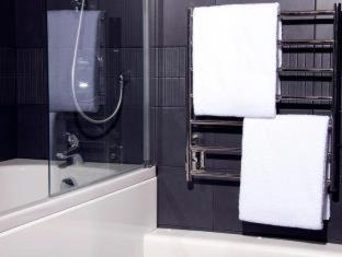 Frome Saint Quinton Hotel | Relax at George Albert Hotel & Spa with Top Amenities