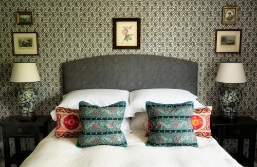 Penrith Hotel | Discover George and Dragon Clifton: Pet-Friendly Comfort