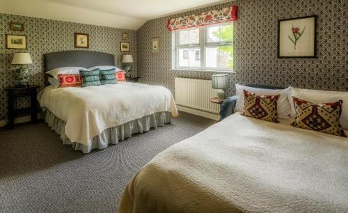 Penrith Hotel | Discover George and Dragon Clifton: Pet-Friendly Comfort