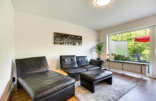 Heerdt Apartment | Discover George Apartment: Pet and Child-Friendly Stay
