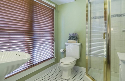 St. Michaels Bed & Breakfast | Discover George Brooks House B&B: Eco-Friendly Retreat