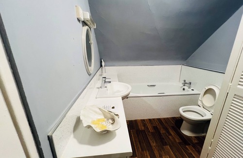Montrose Hotel | Discover Comfort at George Hotel with Family-Friendly Amenities