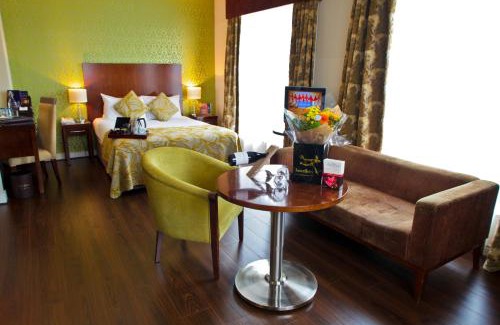 Limerick City Centre Hotel | Discover Comfort at George Limerick Hotel - 4 Star Stay