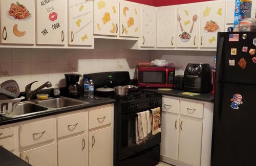 Isabela House | George's Place: Family-Friendly Retreat in a Cozy Setting