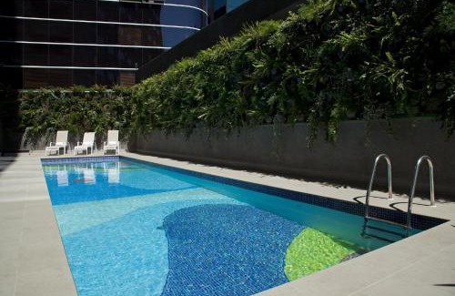 Pinheiros Hotel | Experience George V Alto De Pinheiros: Pet-Friendly Oasis