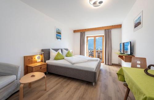 Lana Apartment | Experience Georgenhöhe: Oceanfront Retreat with Pool
