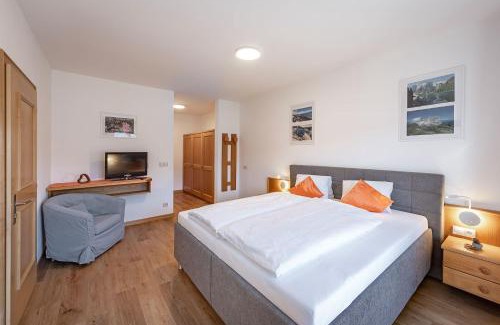 Lana Apartment | Experience Georgenhöhe: Oceanfront Retreat with Pool