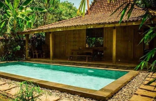 Sunset Road Villa | Elegant 4 Bedroom Retreat in Vibrant Seminyak
