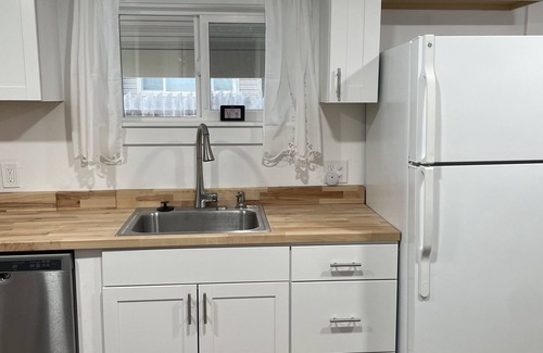 Georgetown House | Georgetown Getaway: Ideal Mountain Retreat with Spa & Breakfast