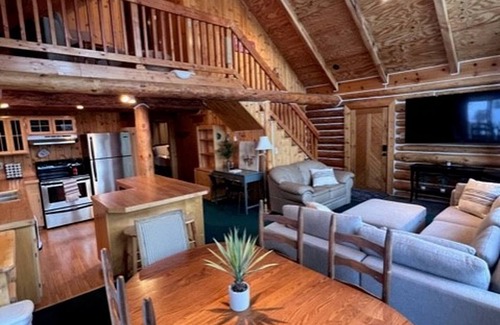 Georgetown Cabin | Relaxing Georgetown Lake Log Home Retreat with Hot Tub
